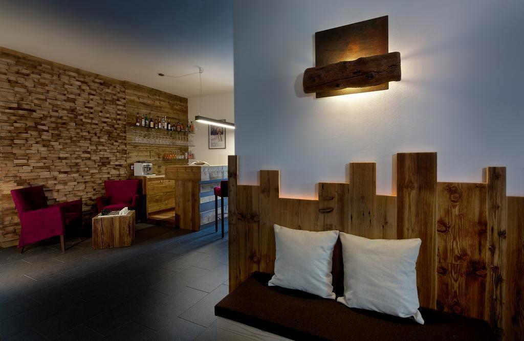 Agriturismo Florandonole Fai della Paganella Luaran gambar